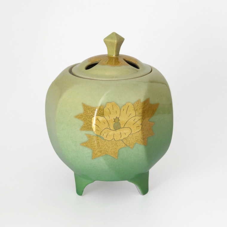 写真：釉裏金彩芙蓉文 香炉