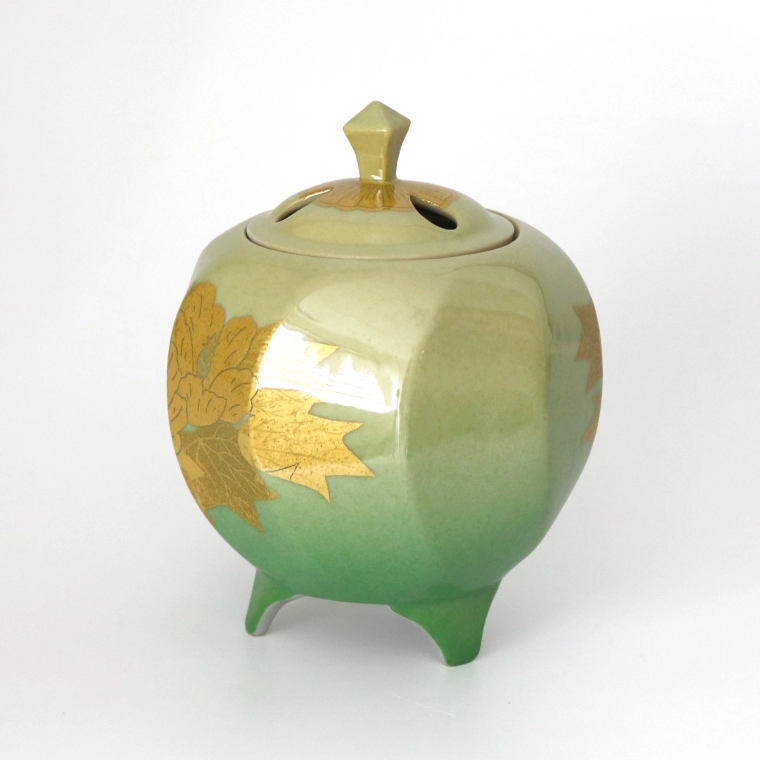 写真：釉裏金彩芙蓉文 香炉