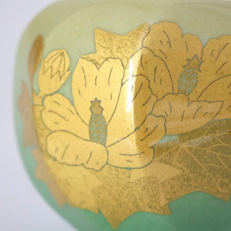 写真：釉裏金彩芙蓉文 香炉