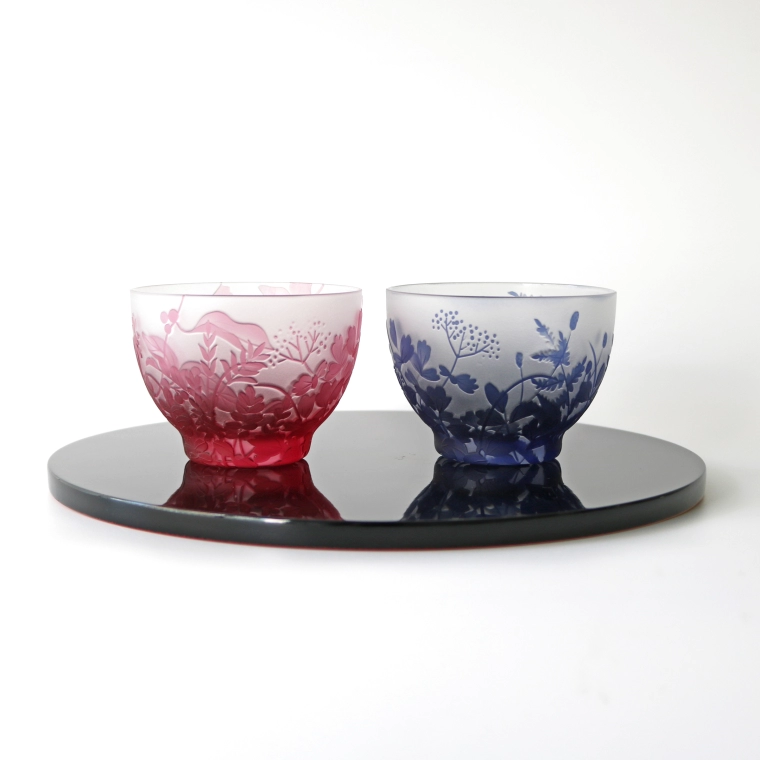 写真：冷茶碗「草にひそむ」