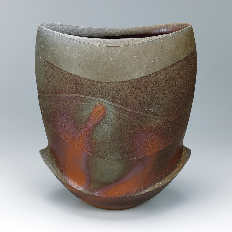 photo Bizen Flower Vessel with Line Design