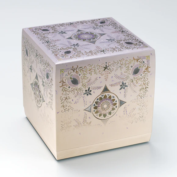 乾漆螺鈿赤抜花合子(奥窪 聖美)｜ギャラリージャパン