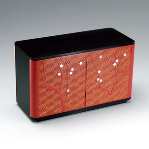 Small Chest of Drawers with Engraved Design “Song of Early Spring”