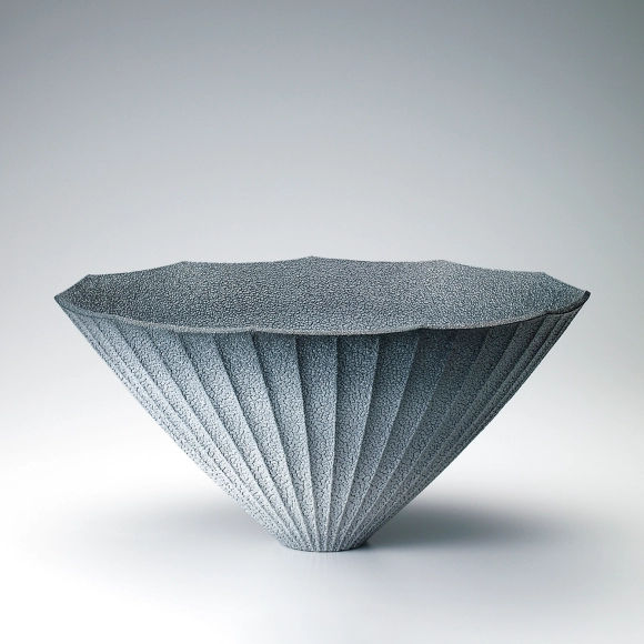 Shino dark blue flower vessel.