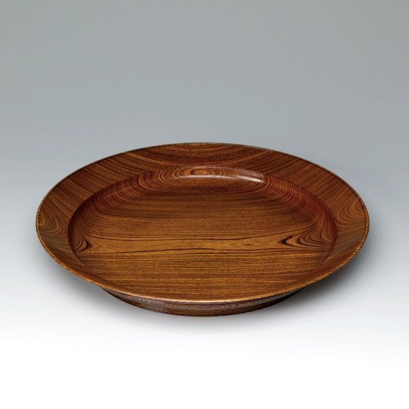 Food vessel of zelkova wood.