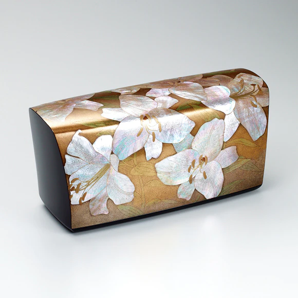 乾漆割貝蒔絵百合花文飾箱(小椋 範彦)｜ギャラリージャパン