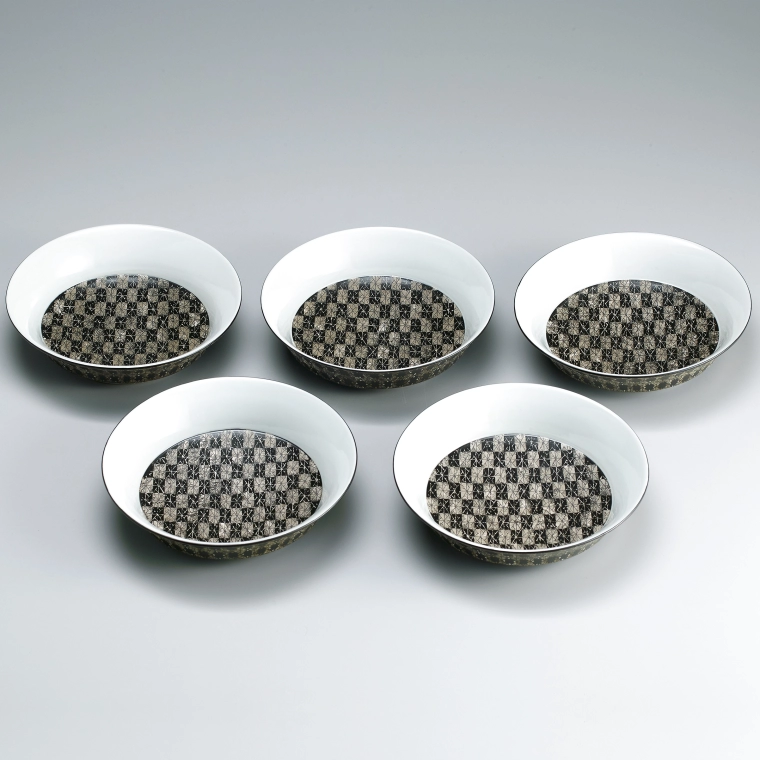 photo Set of bowls with geometrical design in overglaze enamel and silver.