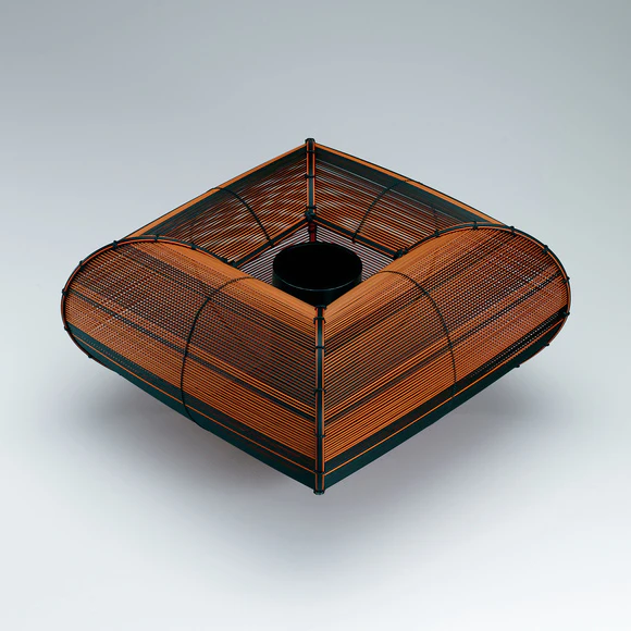 花籠画面。各種石材を画材に。 彩変化花器「○△□」(藤塚 松星)｜ギャラリージャパン