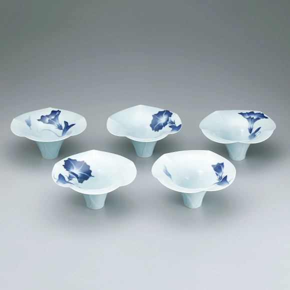 Set of bowls. “Coolness in summer”