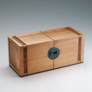 Small chest of drawers made of Japanese yew wood.