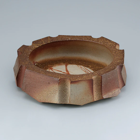 Large Bizen bowl with cut design.