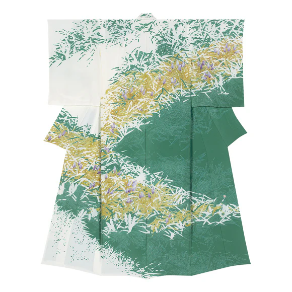 Formal kimono with design in yūzen dyeing. “Gentian”