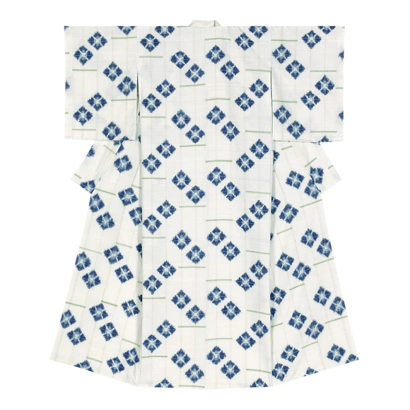 Kimono of tsumugi. “Swaying on water surface”