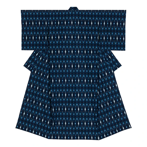 Kimono of Kurume kasuri. “Sound of light”