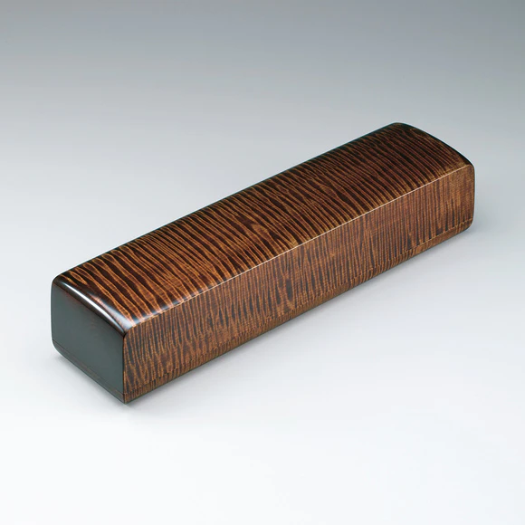 Box of horse chestnut wood for tanzaku finished in wiped urushi.