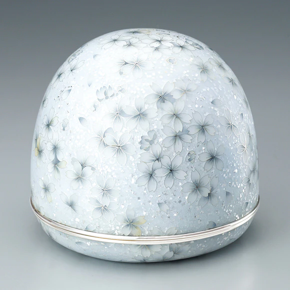 Cloisonne covered vessel. “Chill in the cherry blossom season”