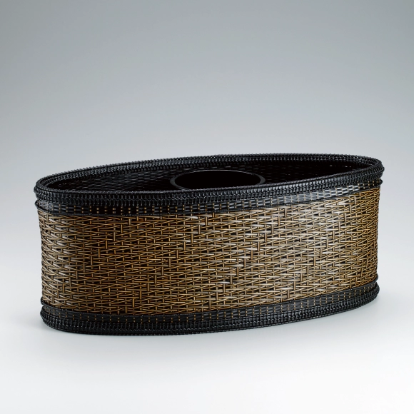 Flower basket with “five pine-needle” design. “Night of hazy moon”
