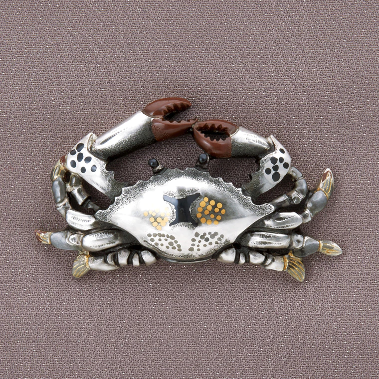 photo Metal fitting in shape of Japanese blue crab.