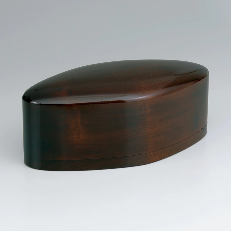 photo Hollowed Box of Cherry Wood Finished in Wiped Urushi