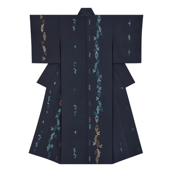 Kimono with embroidery. “Mirage”