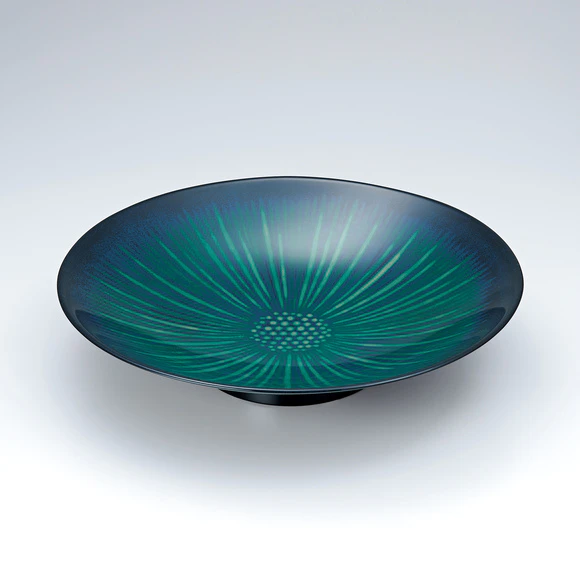 Kanshitsu bowl with design in kinma. “Clear”