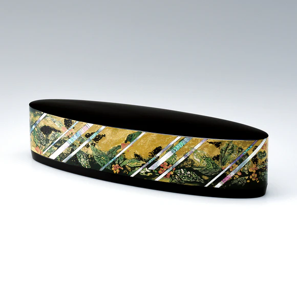 Kanshitsu coffer. “Winter day”