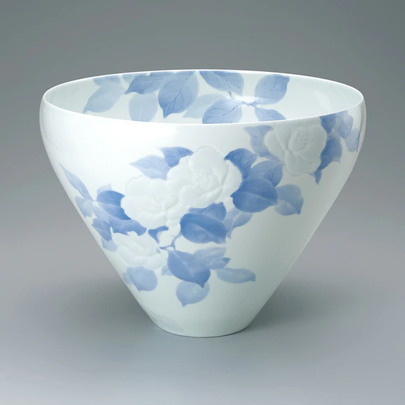 染付彫深鉢「山法師」(本多 亜弥)｜ギャラリージャパン