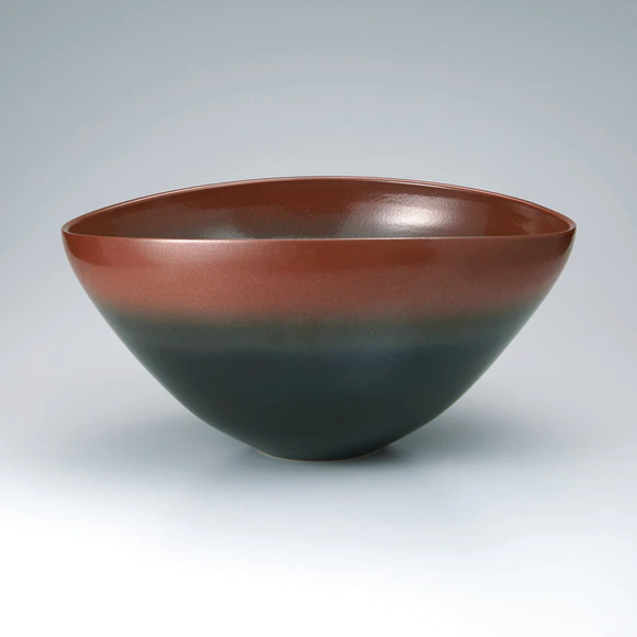 Bowl with iron glaze.
