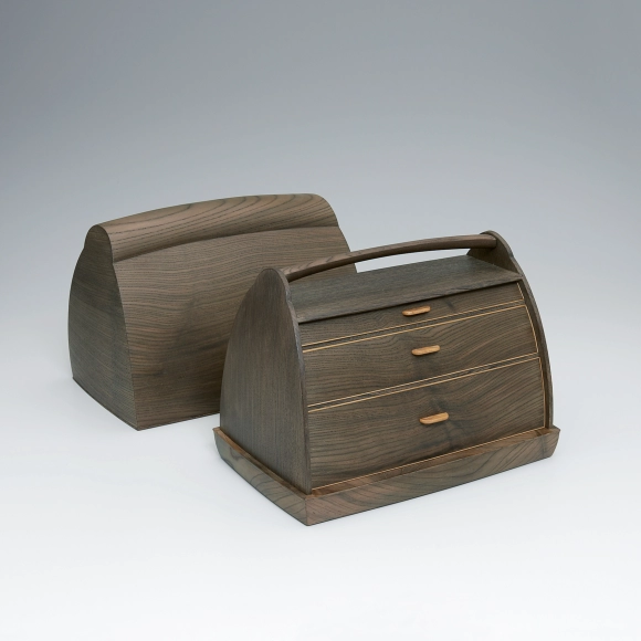 Portable box of jindai zelkova wood. “Village”