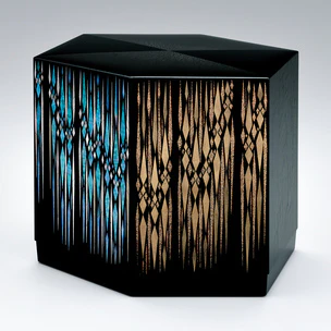 Hexagonal Box with Design in Makie “Waterfall”