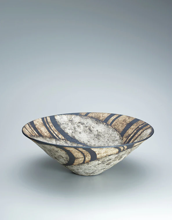 photo Deep Bowl with Cut Paper Design in Colored Slip