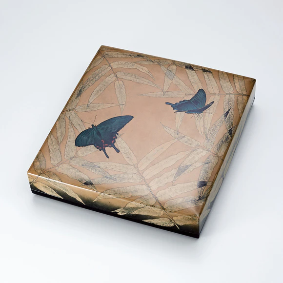 Box of Rantai for Shikishi with Design in Kinma “Black Swallowtail”