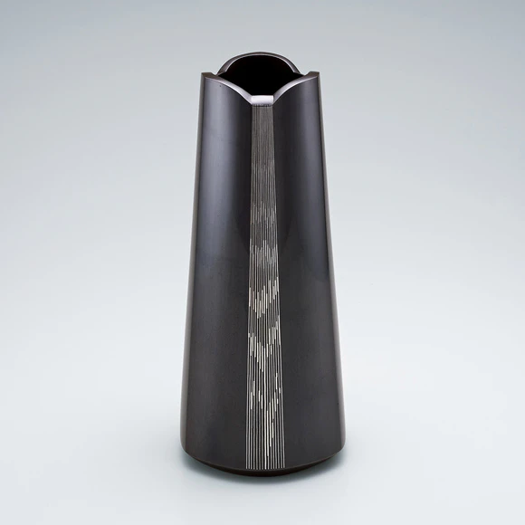 “Dawn” Flower vessel of rogin with design in inlay