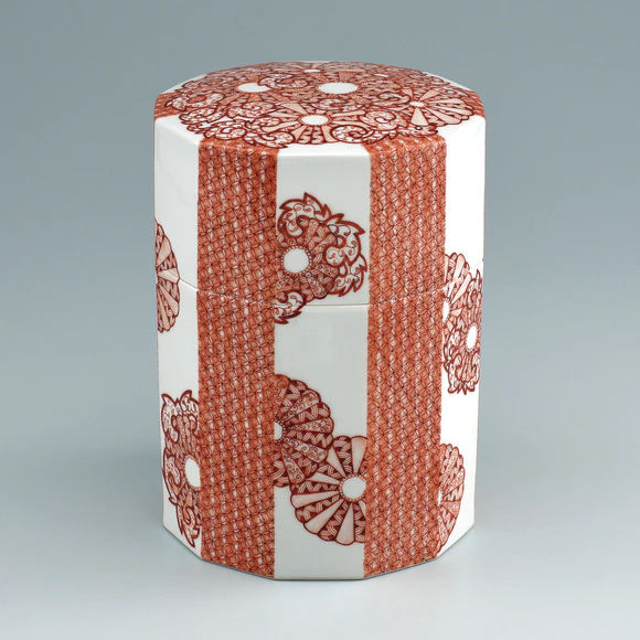 逸品　貴重里帰り名品　中島造華蝶紋彩色鑑賞皿　横浜焼　オールドニッポン　和骨董 逸品 貴重里帰り名品 中島造華蝶紋彩色鑑賞皿 横浜焼 オールド