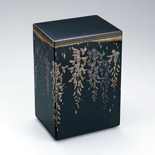 1055 漆 螺鈿 松竹梅 ケース 入れ物 箱 楽天市場】高岡漆器 螺鈿のはがき箱 柿に目白 漆器 らでん 小箱
