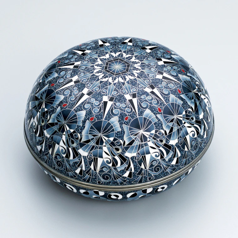 photo Cloisonne covered bowl. “<i>Sui</i>”