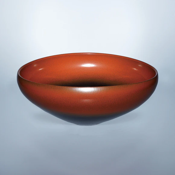 Bowl with iron glaze.