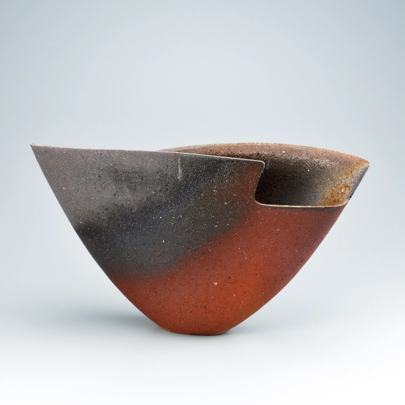 Bizen wide mouth flower vessel