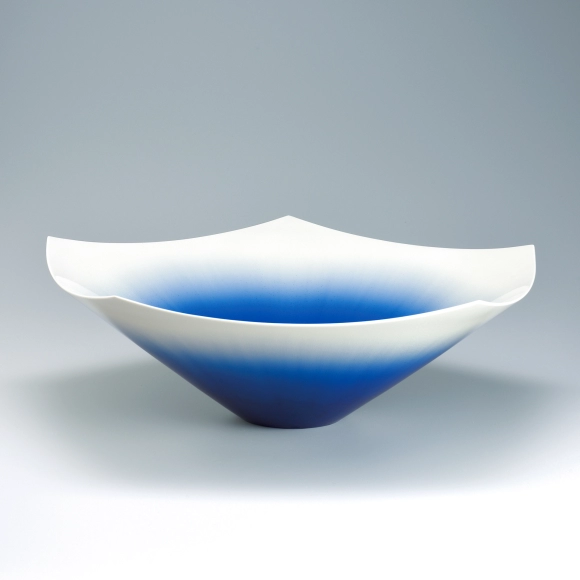 Bowl with colored glaze decoration.