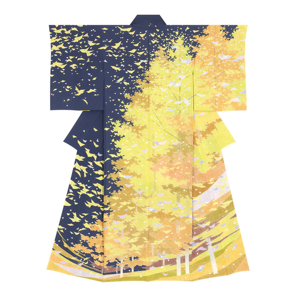 Formal kimono with design in yūzen dyeing. “Flying up”