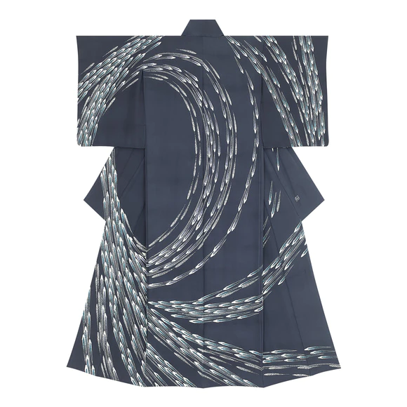 Formal kimono with design in yūzen dyeing. “Migration”
