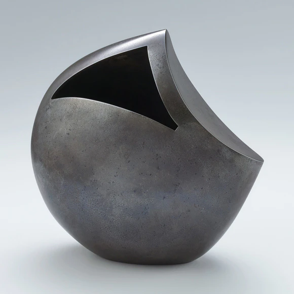 Flower Vessel of Rōgin “Headwind”