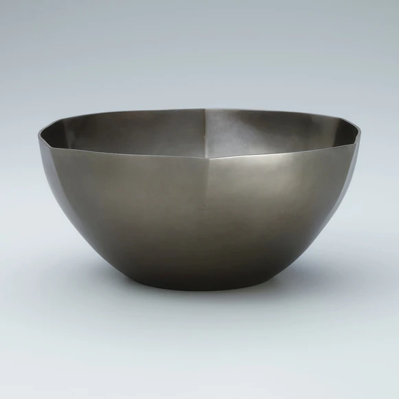 Bowl of shibuichi made in hammer work.