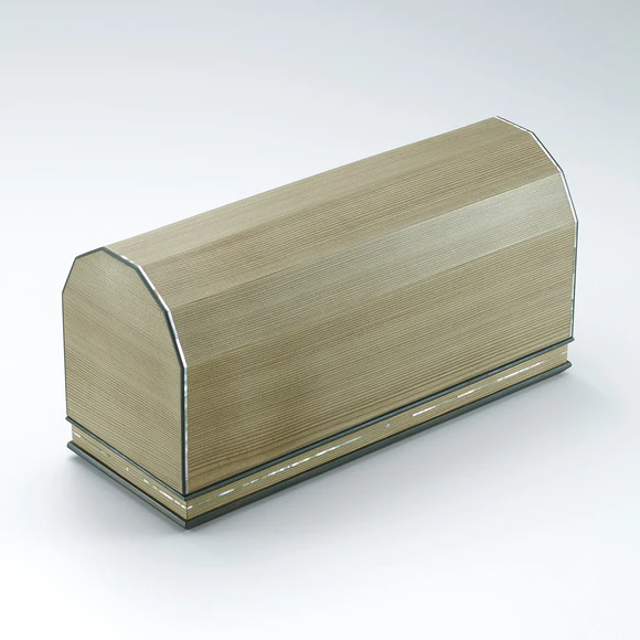 Coffer of jindai cedar wood.