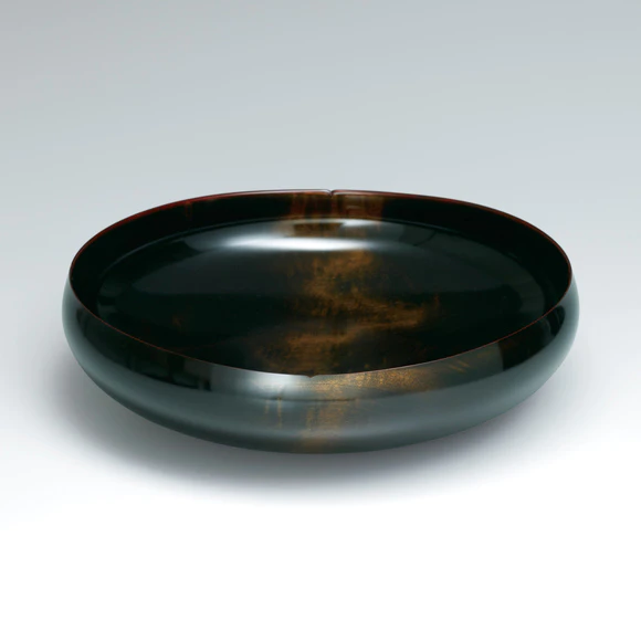 Bowl of horse chestnut wood.