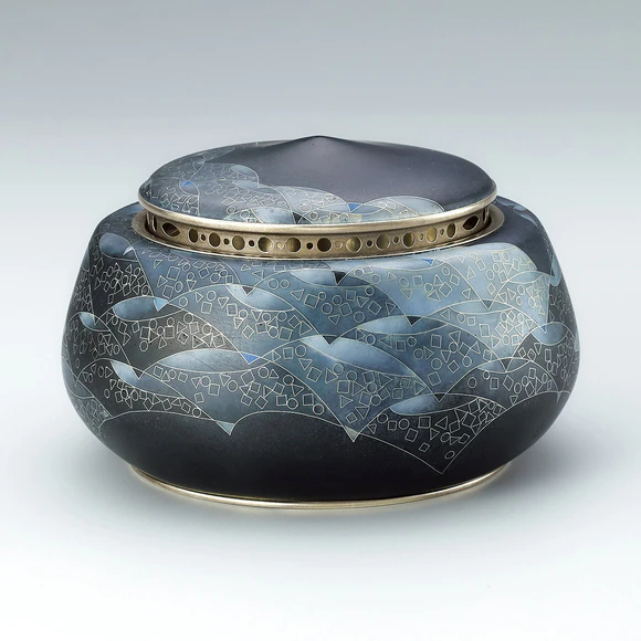 Cloisonne incense burner. “Strong wind in late autumn”
