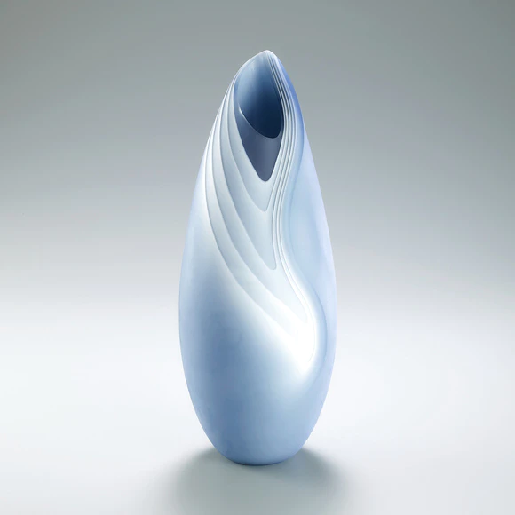 Glass flower vessel. “Koromo”