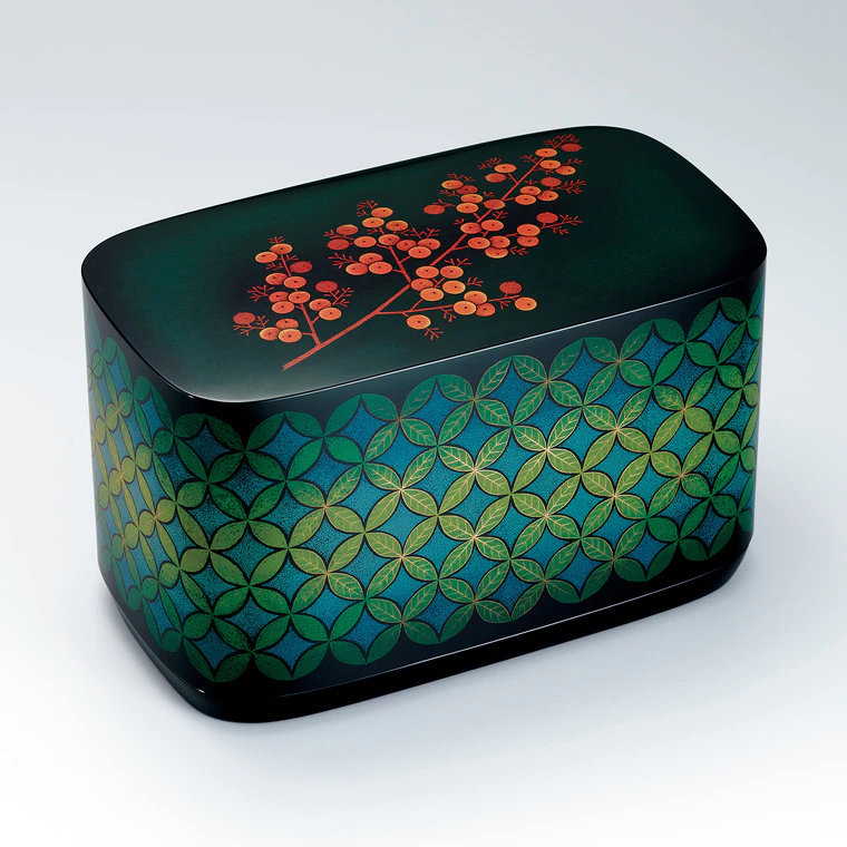 photo Kanshitsu box with design in kinma. “Heavenly bamboo”