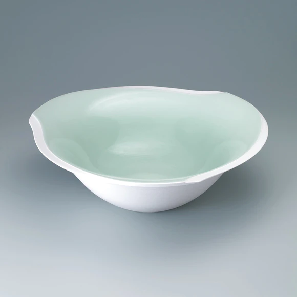 Bowl with light green celadon glaze.