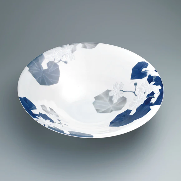 染付彫鉢「艶葉樹」(本多 亜弥)｜ギャラリージャパン